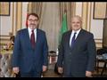 رئيس جامعة القاهرة يستقبل سفير تشيلي