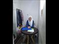 الطالبة هبة حامد داخل غرفة مذاكرة دروسها 