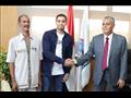 رئيس جامعة جنوب الوادي يستقبل طالب القصب
