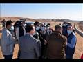 محافظ الأقصر يتفقد أعمال ازدواج الطريق الصحراوي