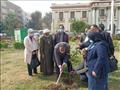 محافظة أسيوط تحتفل باليوم الوطني للبيئة بحملة تشجير وغرز شتلات مثمرة بالشوارع والميادين 
