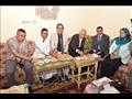 رئيس جامعة سوهاج يزور طالب محو الأمية 