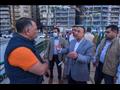 محافظ الإسكندرية يزيل تعديات حاجبة لرؤية البحر على كورنيش الإسكندرية (2)