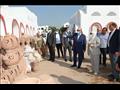محافظ القاهرة يتفقد تطوير قرية الفواخير 
