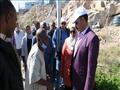 محافظ أسوان يتابع ترميم المنازل المتضررة من السيول 