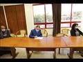 وزير القوى العاملة  يلتقي العمالة العائدة من الخارج
