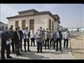 محافظ أسيوط يتفقد أعمال توصيل المرافق والرصف بمجمع الصناعات الصغيرة والمتوسطة  