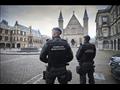 أغلقت الشرطة مبنى Binnenhof