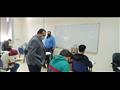 نائب رئيس جامعة بنها يتفقد الامتحانات بكليات العبور