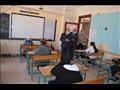 محافظ المنيا يتفقد لجان امتحانات الإعدادية