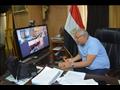 محافظ الوادي الجديد يعقد اجتماع مع رؤساء المراكز ا