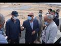 وزير النقل يتابع اللمسات النهائية للمرحلة الأولى من تطوير الصعيد الصحراوي الغربي