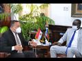 وزير الشباب بجنوب السودان يزور جامعة الإسكندرية (1)
