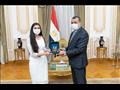 وزير الإنتاج الحربي يكرم الطلاب الفائزين بجوائز في المسابقة الدولية للعلوم والهندسة