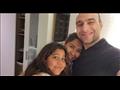 حسام حبيب مع شيرين وإبنتها