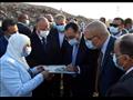 رئيس الوزراء يتفقد أعمال الإزالات بمنطقة بطن البقرة 