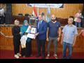  رئيس جامعة سوهاج  يكرم الأمهات المثاليات