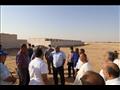 محافظ الوادى الجديد يتفقد أعمال مشروع حياة كريمة بدرب الأربعين بمركز باريس  (3)