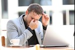 متلازمة الجلد المحمص.. تحذير من وضع الكمبيوتر المحمول مباشرة على الجسم