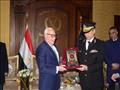 محافظ بورسعيد ومدير الأمن يكرمان عددًا من رجال الشرطة