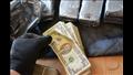 رجل يعثر على آلاف الدولارات مخبأة في مكان غير متوقع 