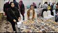 ربات بيوت ينظمن مهرجان التذوق في البحيرة