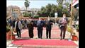 محافظ المنيا يضع إكليلًا من الزهور على النصب التذكاري بمناسبة العيد القومي 