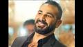 أحمد سعد يظهر بإطلالة غريبة في أخر حفلاته
