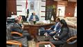 محمد محجوب عزوز رئيس جامعة الأقصر يبحث سبل التعاون مع وفد بنك الإمارات الوطني 