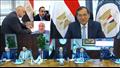 وزير البترول خلال اجتماع متابعة تنفيذ المشروع القو