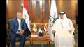 لقاء حسن شحاتة  مع وزير العمل بدولة قطر الدكتور على بن صميخ المري