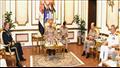 وزير الدفاع يلتقي قائد القيادة المركزية الأمريكية