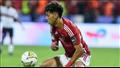 أمام عاشور لاعب الأهلي 