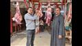 جزار يبيع لحوم بالقطعة لمواجهة الغلاء (3)