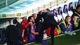 اشتباك بين مدرب ولاعبه في الدوري الإيطالي 2012 (1)