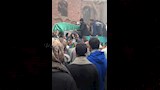 أهالي بني يحيى يشيعون جثمان دعاء شحاتة ضحية حادث ميكروباص ديروط (11)
