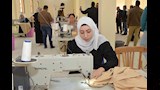 محافظ أسيوط يتفقد المجمع الصناعي الحرفي بالشامية بساحل سليم ويتابع إنتاح مشغل الخياطة ويتفقد فساتين الزفاف المعدة للايجار بالم (10)