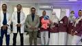 الفريق الطبي مع مدير المستشفى