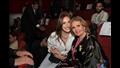 أمينة خليل مع يسرا في عرض فيلم شقو