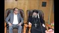 وفد من الأوقاف والكنيسة يزور المصابين الفلسطينيين بمستشفيات جامعة أسيوط (41)
