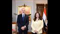 وزيرة الهجرة تستقبل السفير اليوناني لدى مصر لبحث تعزيز سبل التعاون في العديد من الملفات المشتركة بما في ذلك ملف العمالة الموسمية (1)