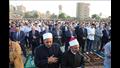 محافظ المنيا يؤدي صلاة العيد