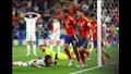 لحظة هدف إسبانيا في مرمى إيطاليا