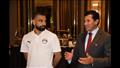 محمد صلاح بجانب وزير الشباب والرياضة