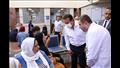 جولة مفاجئة لوزير الصحة بمستشفيات الإسكندرية