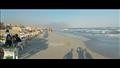 إخلاء شواطئ بالإسكندرية حفاظًا على أرواح المصطافين.. ماذا يحدث في عروس المتوسط؟ (فيديو وصور)