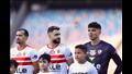 لاعبو الزمالك يرتدون شارة سوداء