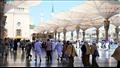 توافد الزائرين إلى المسجد النبوي مع بداية موسم العمرة