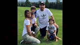 ميسي وعائلته_1