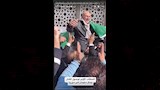 جمال سليمان محمولا على الأعناق